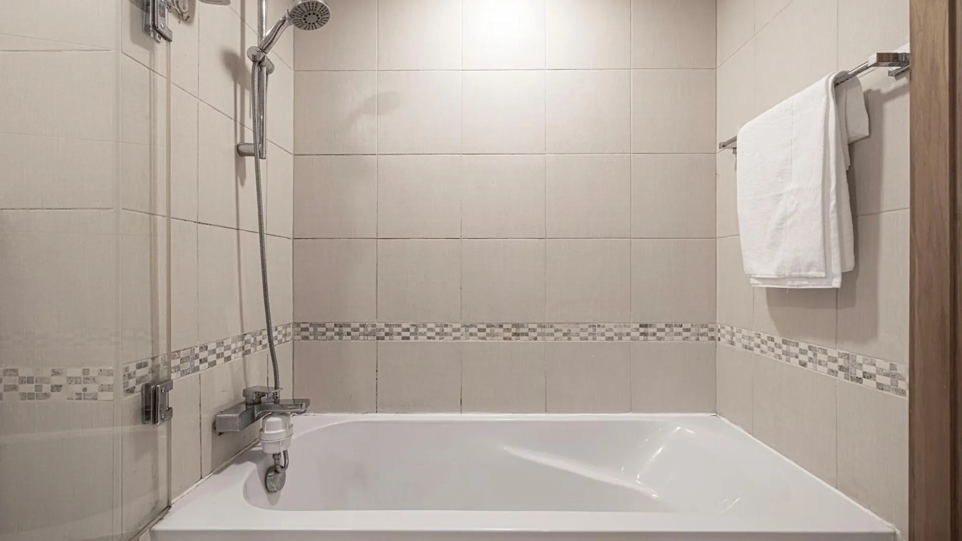Next'Living - Luxury Private Room In A Coliving Villa Dubai 0*,  United Arab Emirates
