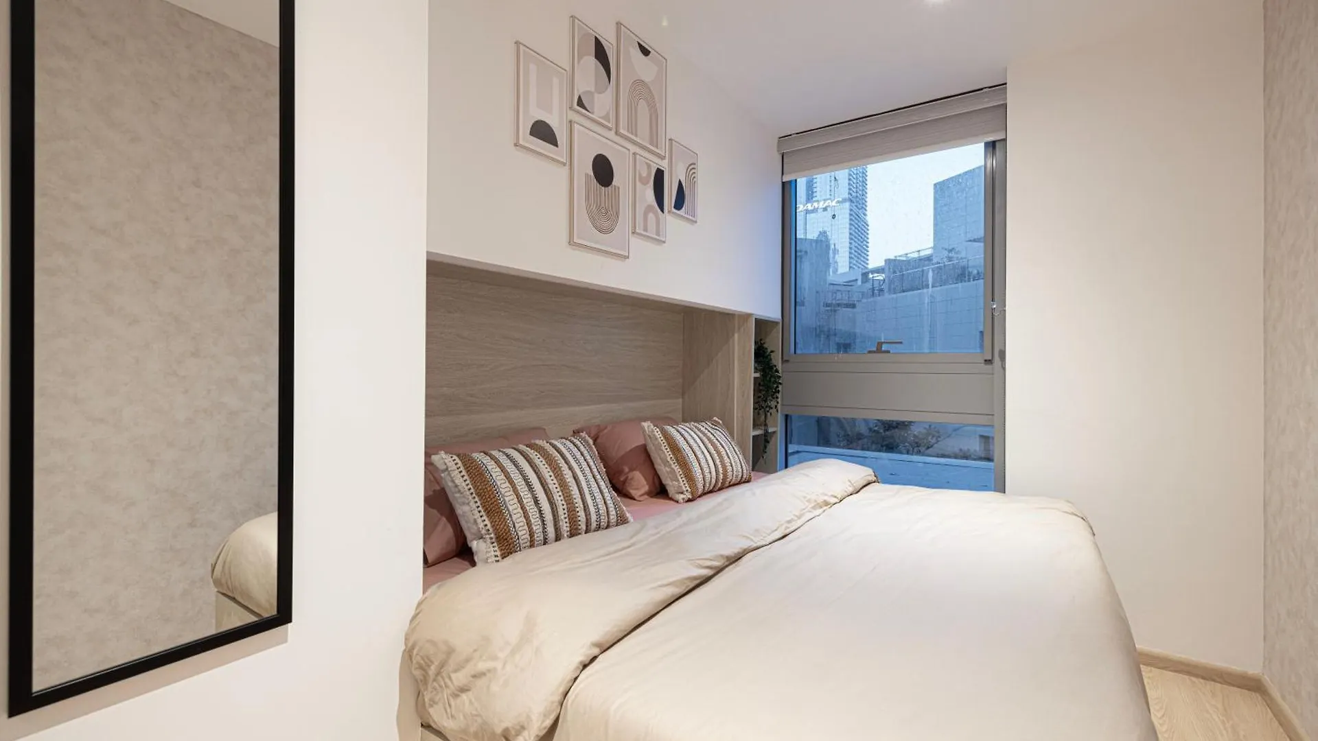Next'Living - Luxury Private Room In A Coliving Villa Dubai Homestay