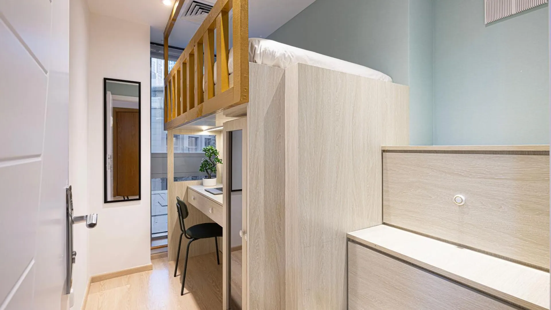 Next'Living - Luxury Private Room In A Coliving Villa Dubai Homestay