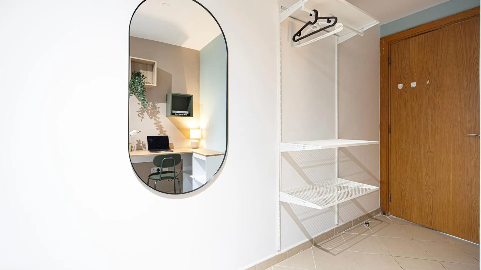 Homestay Next'Living - Luxury Private Room In A Coliving Villa Dubai United Arab Emirates
