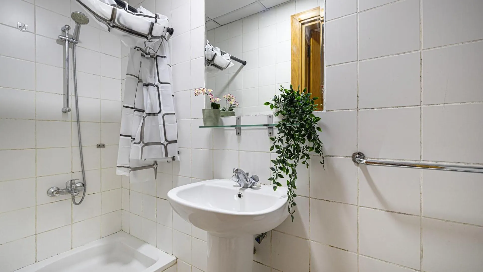 Homestay Next'Living - Luxury Private Room In A Coliving Villa Dubai