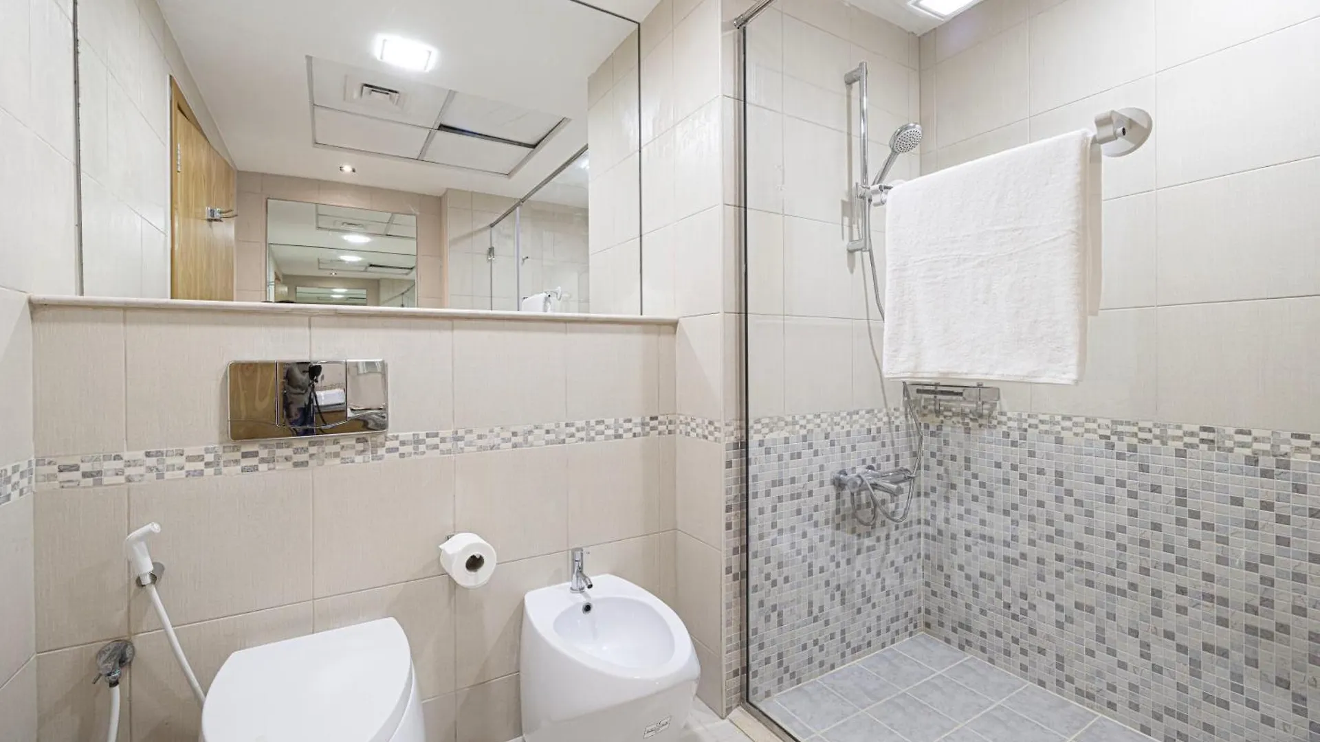 Next'Living - Luxury Private Room In A Coliving Villa Dubai Homestay